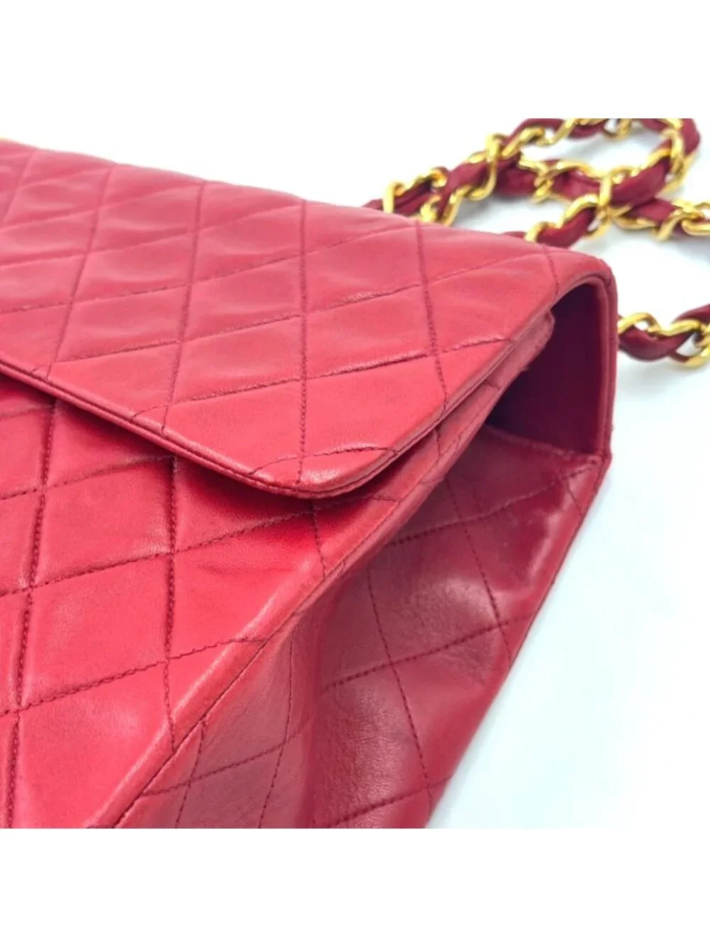 Chanel Quilted Chain Lambskin Red Shoulder Bag Gold